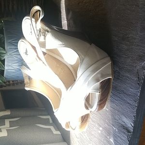 Wedge shoes
